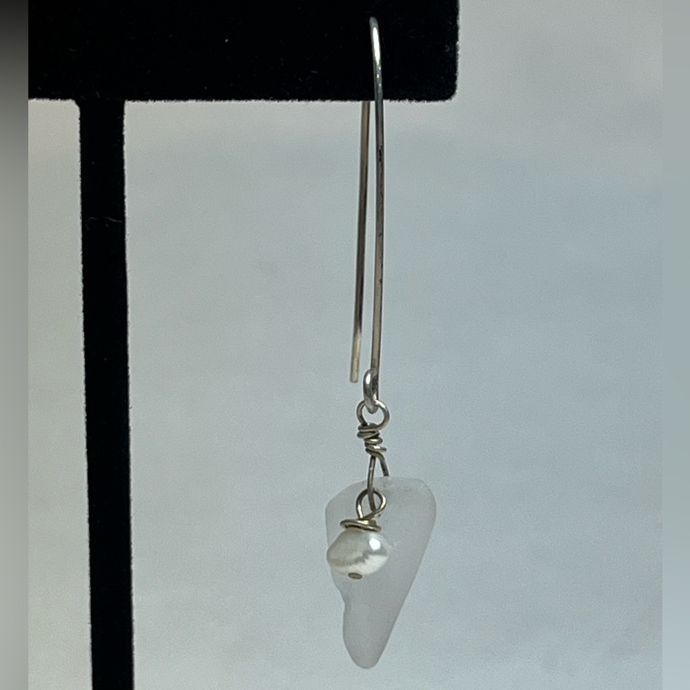 EUC: handmade pearl & white frosted stone long dangling earrings